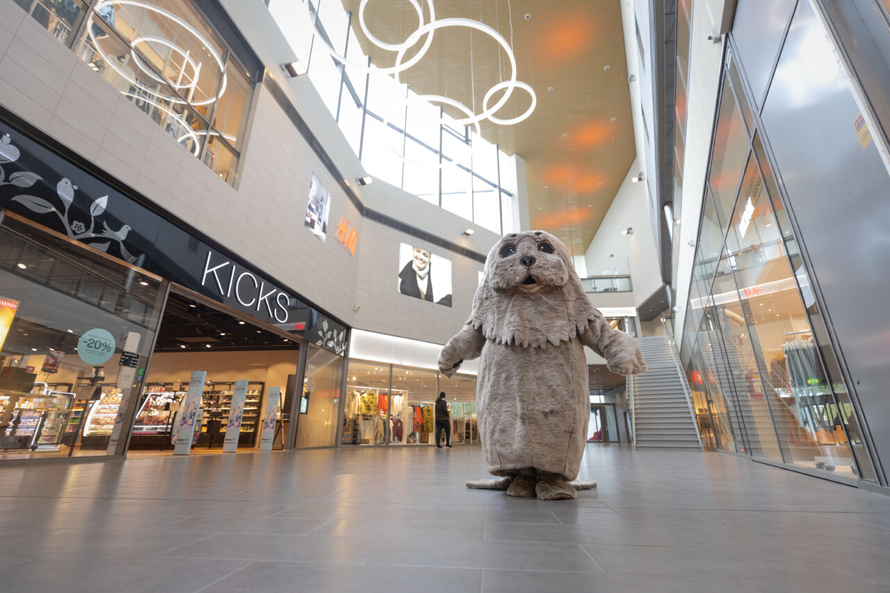Kauppakeskus Galleria sisältä