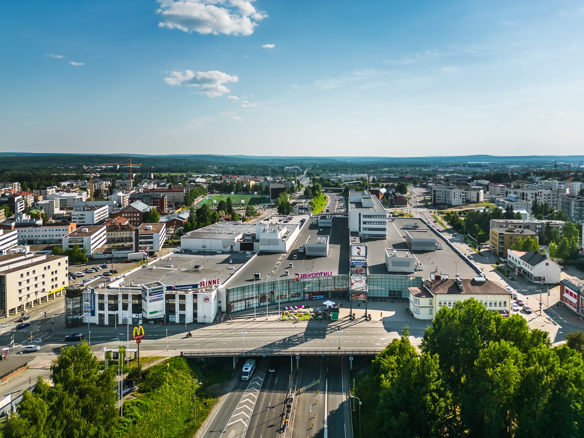 Kauppakeskus Revontuli ilmasta