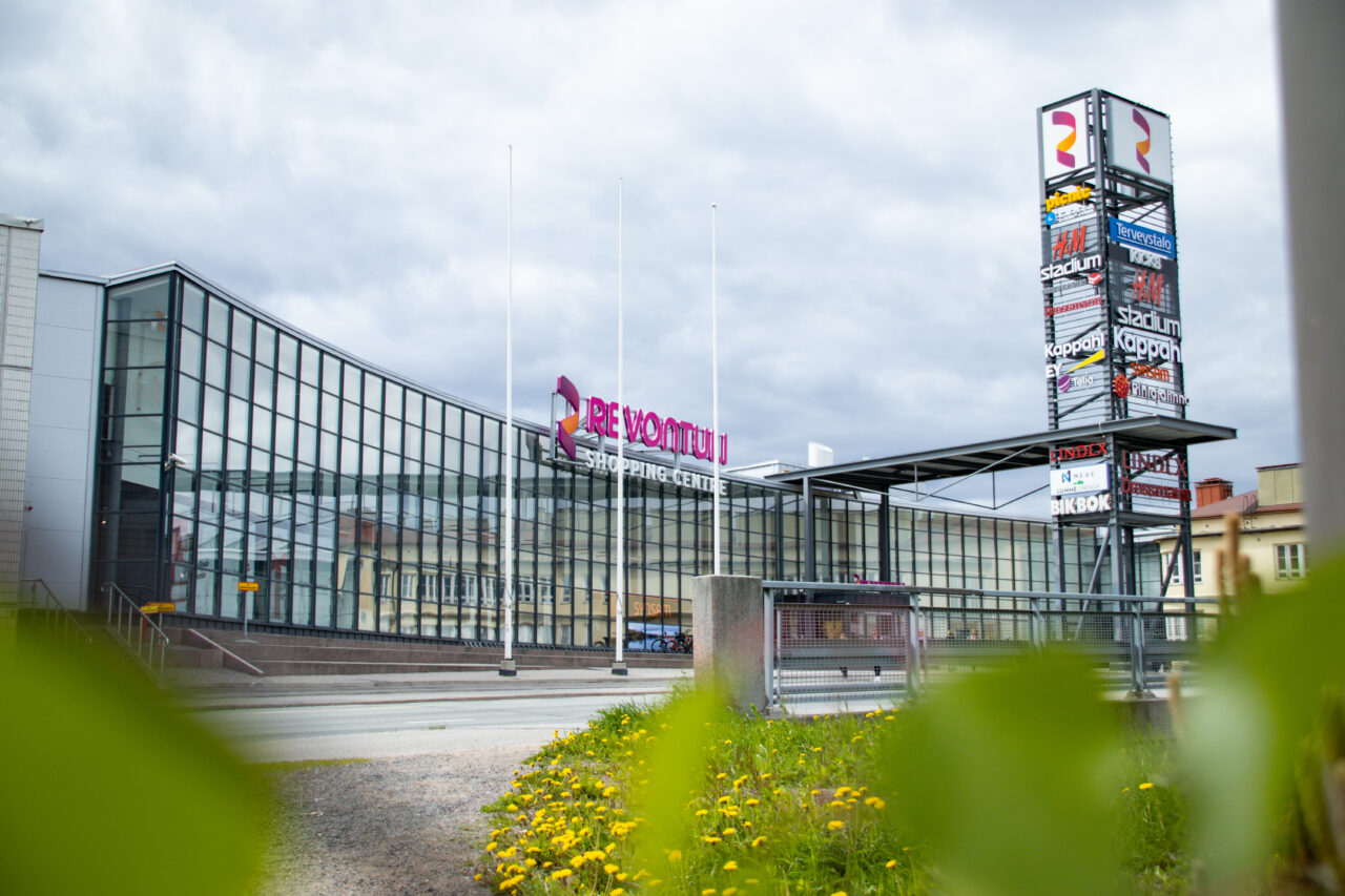 Revontulen julkisivu